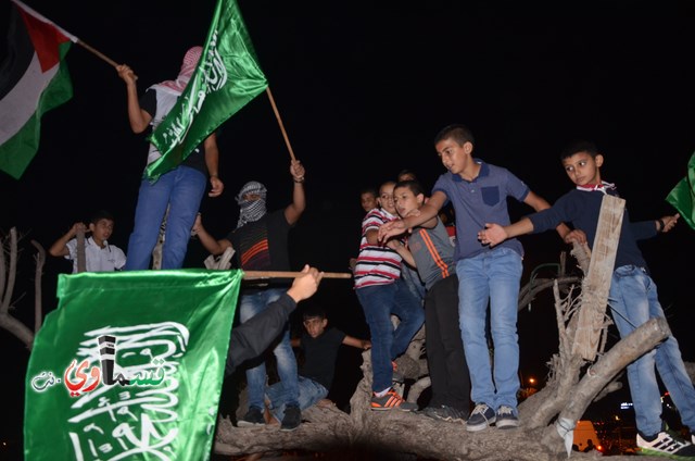   كفرقاسم - فيديو : الالاف في مظاهرة الغضب القسماوي لدخول وزير المعارف ومواجهات واصابات في مدخل البلدة مع الشرطة 